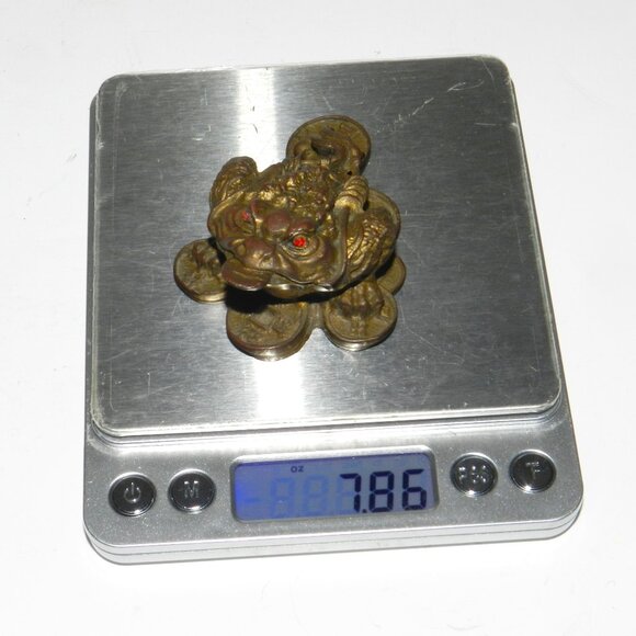 Old Chinese Solid Bronze Money Coin Statue Red-Eyed Frog - Picture 9 of 10